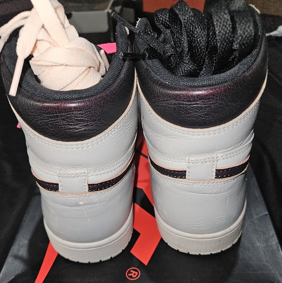 Jordan 1 High NYC to Paris Men size 10 - Picture 6 of 6